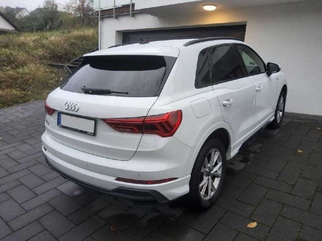 Audi Q3 35 TFSI S-Line S-Tronic