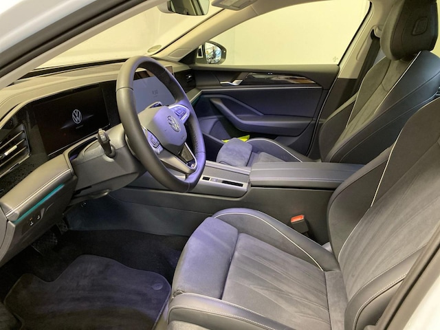 Volkswagen Passat 1.5 eTSI Business