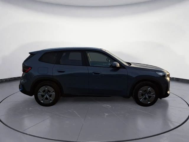 BMW iX1 xDrive30