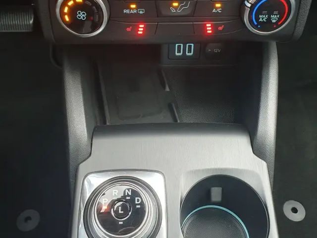 Ford Focus Cool & Connect Wagon