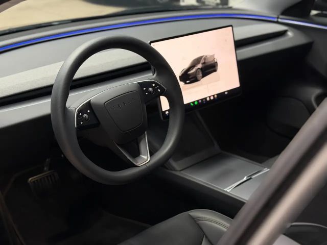 Tesla Model 3 RWD