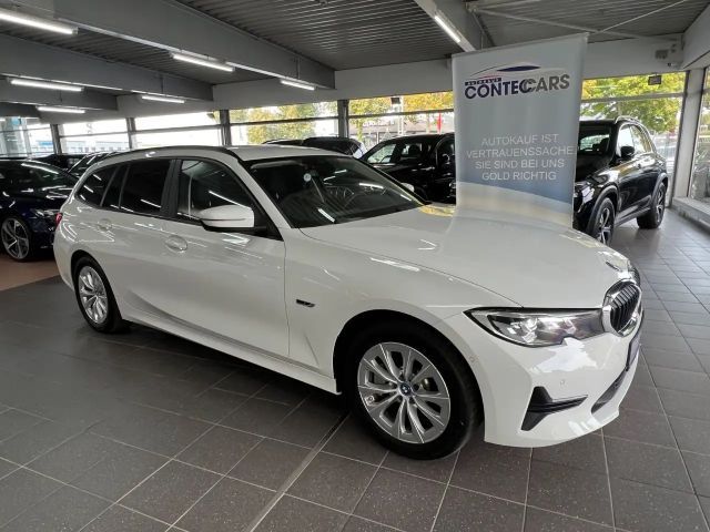 BMW 330 330e Advantage pakket Touring