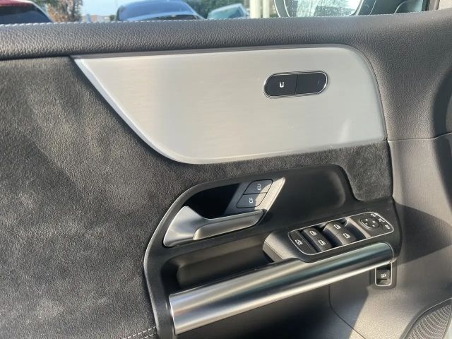 Mercedes-Benz B 200 AMG Line