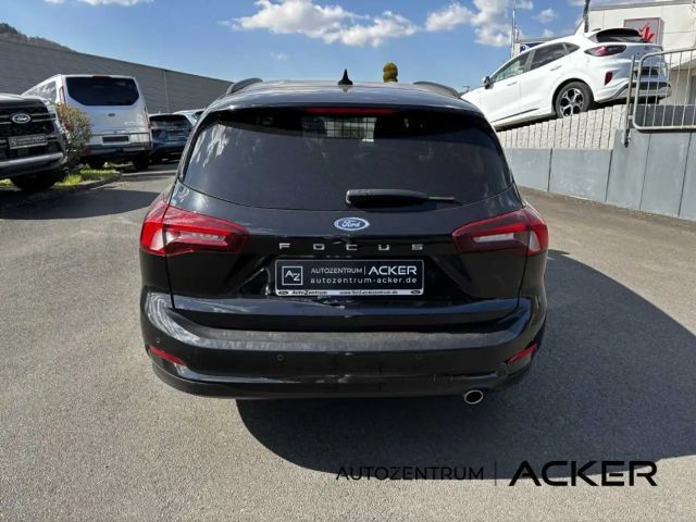 Ford Focus Cool & Connect Wagon