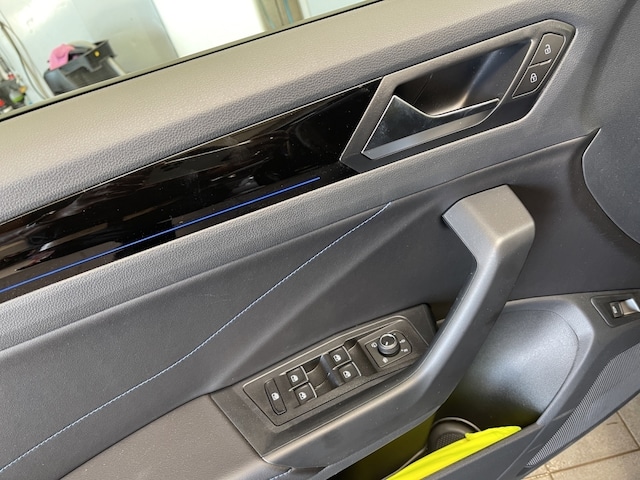 Volkswagen T-Roc 2.0 TSI 4Motion DCC Sportp. Virtual ACC