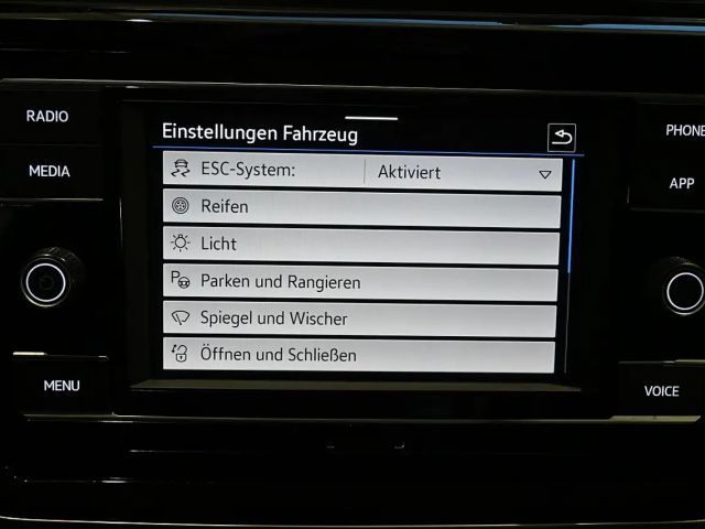 Volkswagen Touran 2,0 TDI,Nebel-SW,Einparkhilfe hinten,Dachreling