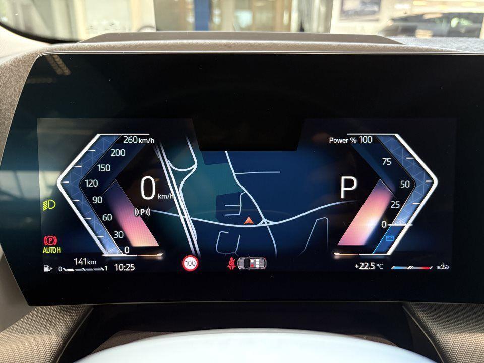 BMW 220 220i Active Tourer