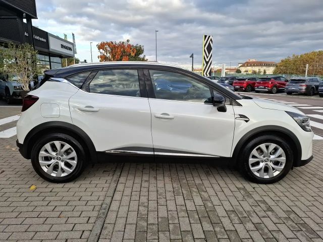 Renault Captur E-Tech Intens