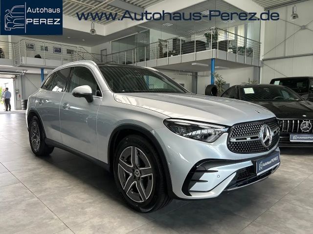 Mercedes-Benz GLC 300 4MATIC AMG Line Premium