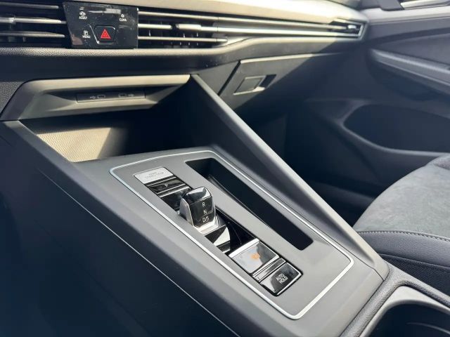 Volkswagen Golf Business DSG Variant