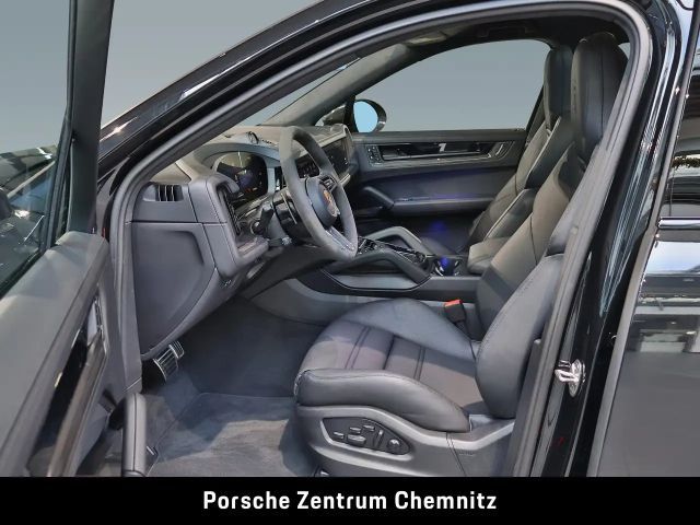 Porsche Cayenne 4 Coupé GTS