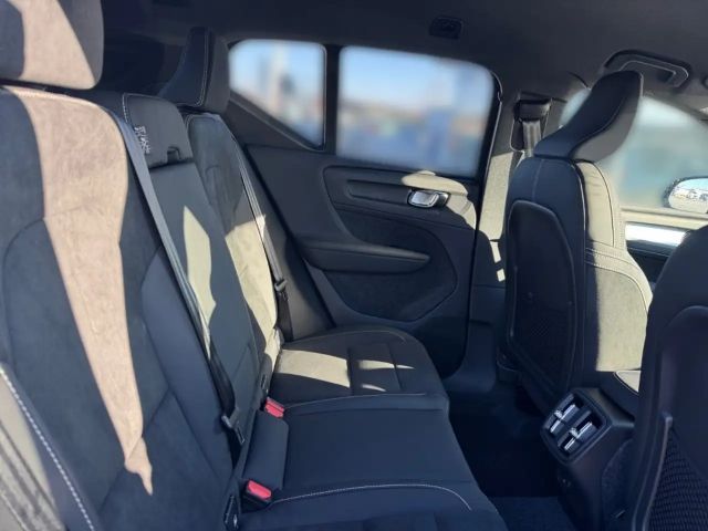 Volvo XC40 Dark Plus