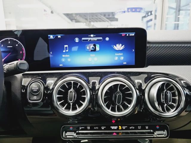 Mercedes-Benz A 220 Progressive