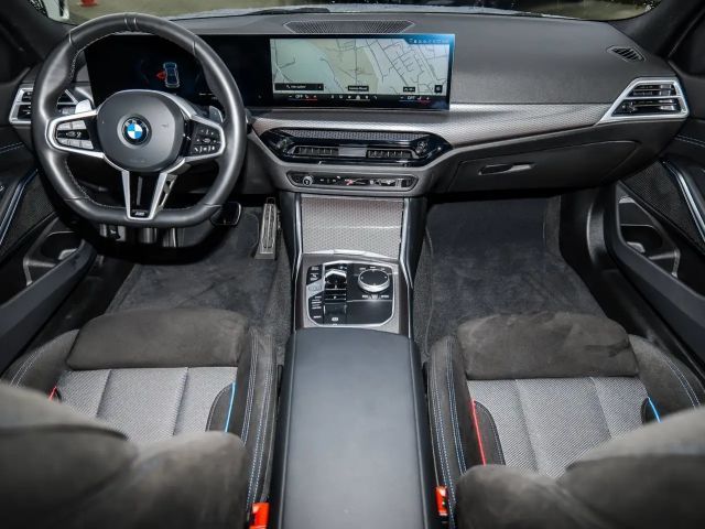 BMW 318 318i M-Sport Sedan