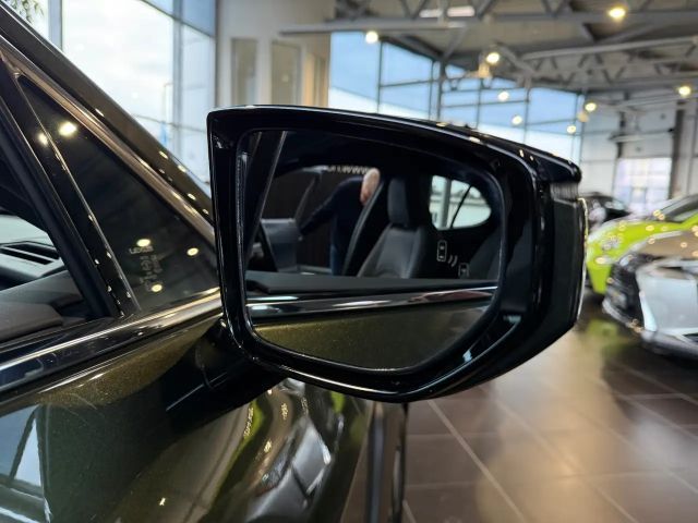 Lexus UX 250h Style Edition