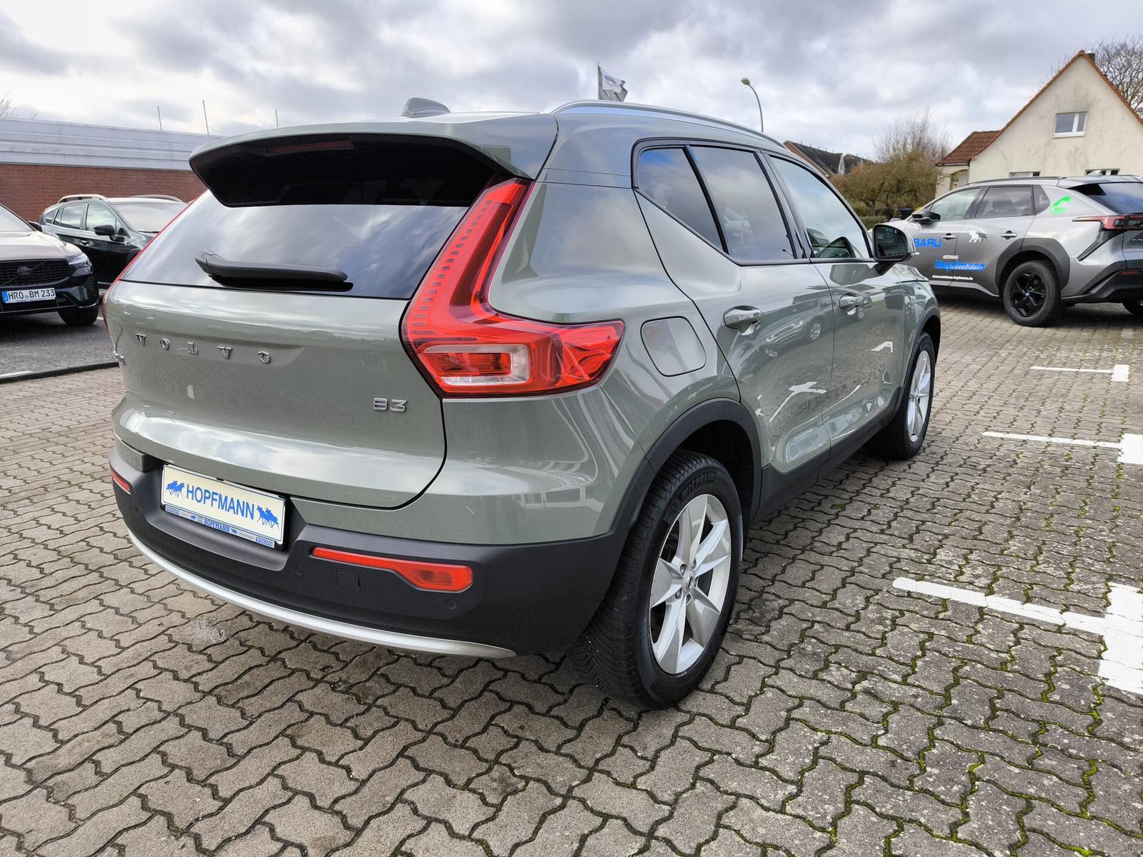 Volvo XC40 B3 Benzin ACC / BLIS / AHK