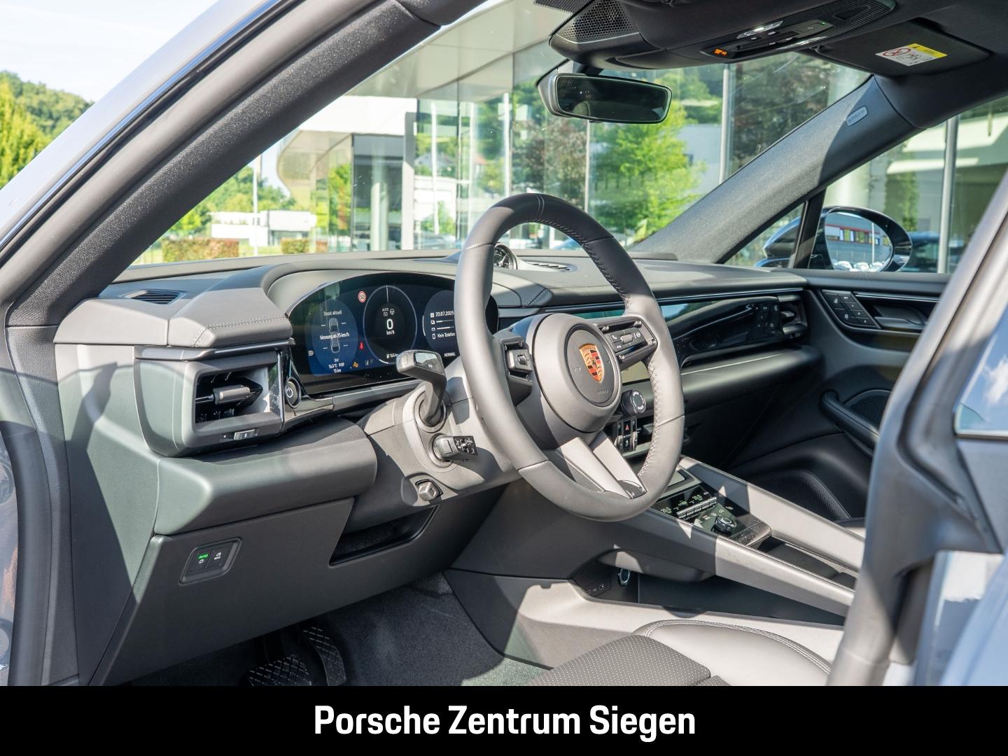 Porsche Macan Pano/AHK/Bose/Matrix-LED/Adaptive Luftfede