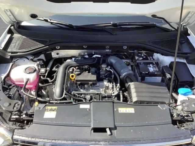 Volkswagen T-Roc Plus Style