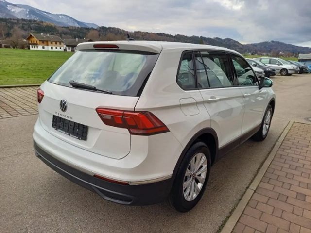 Volkswagen Tiguan Basis