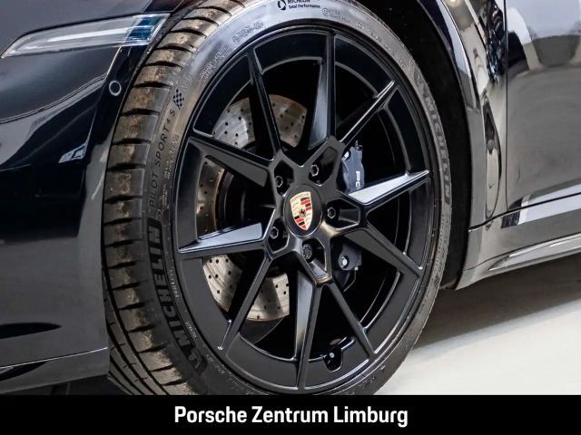 Porsche 992 Carrera Coupé