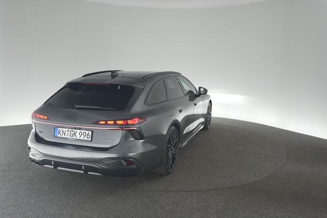 Audi A6 Avant Quattro S-Tronic