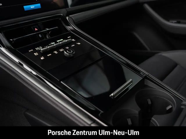 Porsche Panamera 4 E-Hybrid