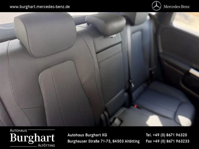 Mercedes-Benz B 200 Progressive Sedan