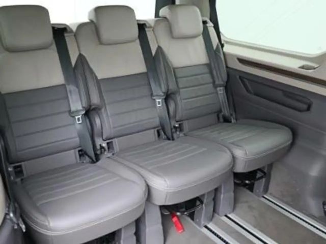 Volkswagen Multivan 2.0 TDI DSG Lang Style T7