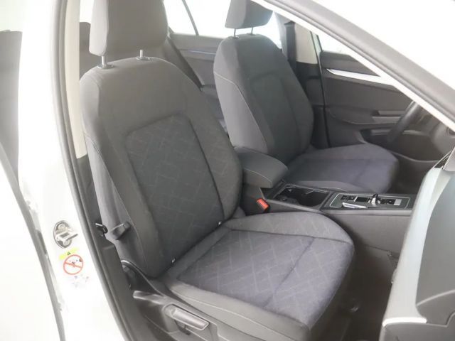 Volkswagen Golf DSG Life