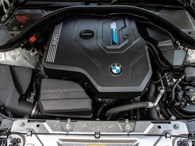 BMW 330 330e M-Sport Touring