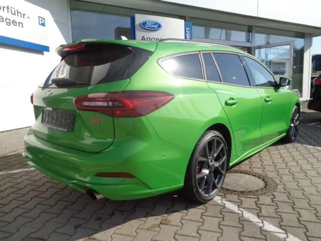 Ford Focus ST Line