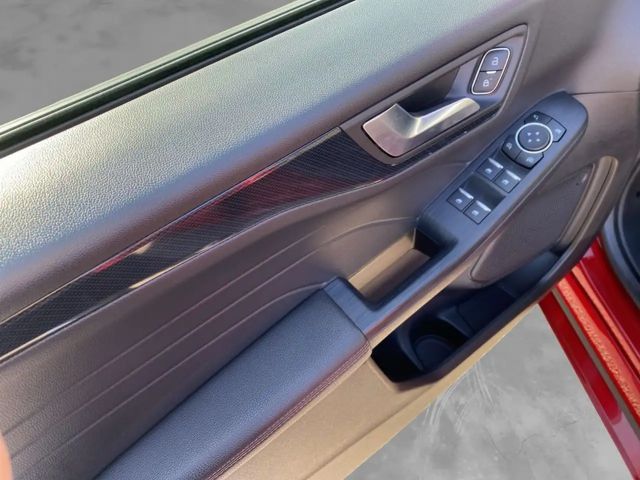 Ford Kuga Plug in Hybrid ST Line X