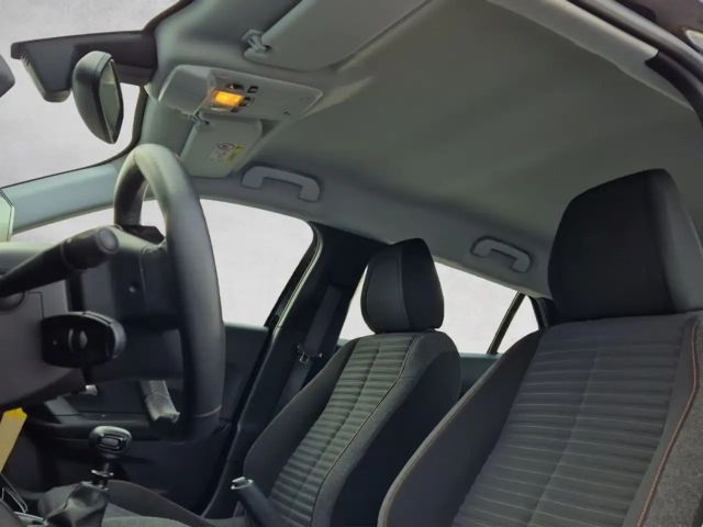 Peugeot 2008 Active Pack BlueHDi