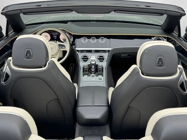 Bentley Continental GTC V8