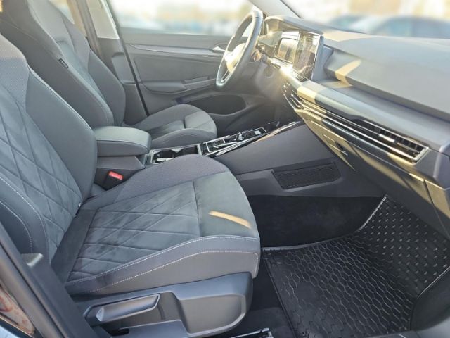Volkswagen Golf 2.0 TSI DSG Golf VIII Style