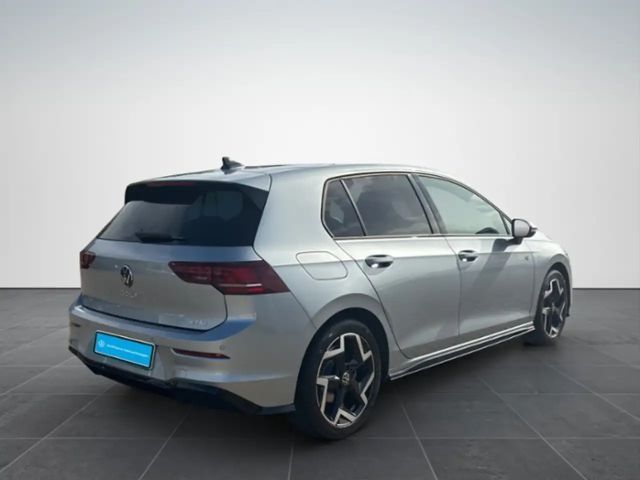 Volkswagen Golf 1.5 eTSI Golf VIII R-Line