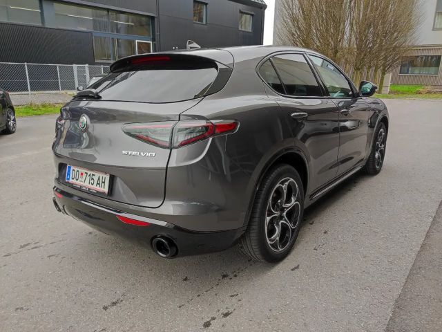 Alfa Romeo Stelvio AT8 Q4 Veloce