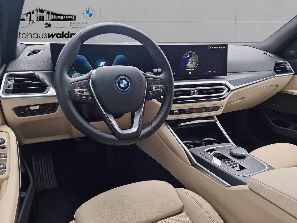 BMW 330 330e Touring xDrive