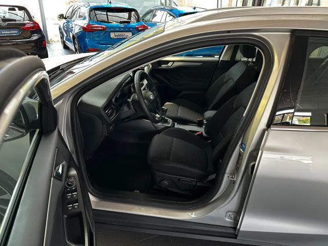 Ford Focus Titanium Wagon