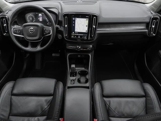 Volvo XC40 Core T4