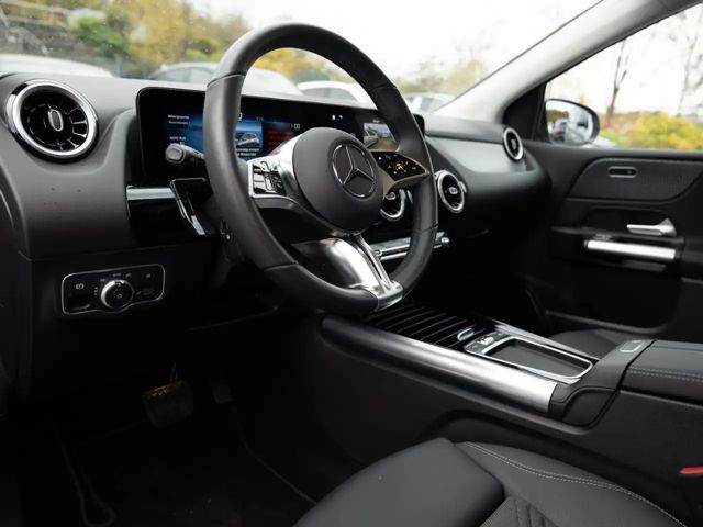 Mercedes-Benz B 200 Progressive