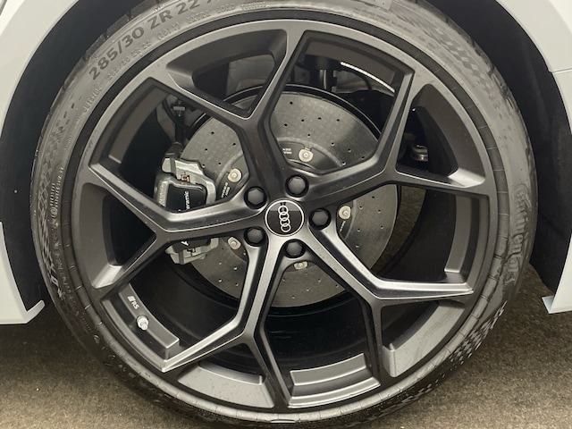 Audi A6 e-tron Avant Performance Quattro