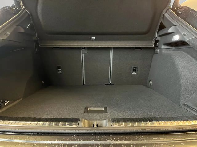 Audi Q3 SUV TFSI quatt. s.tro. MMI Pro/Pano/Digital M