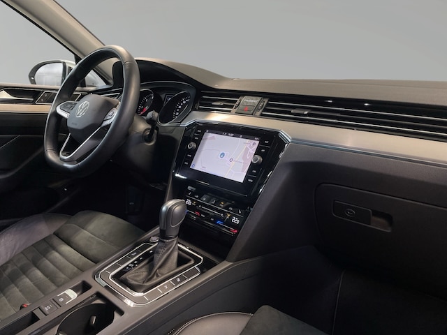 Volkswagen Passat Elegance