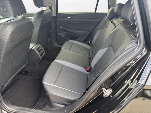 Volkswagen Golf 1.5 eTSI DSG Golf VIII Variant