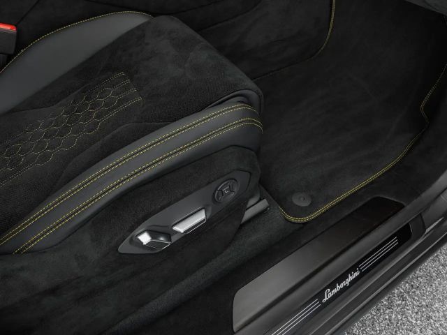 Lamborghini Urus Performante