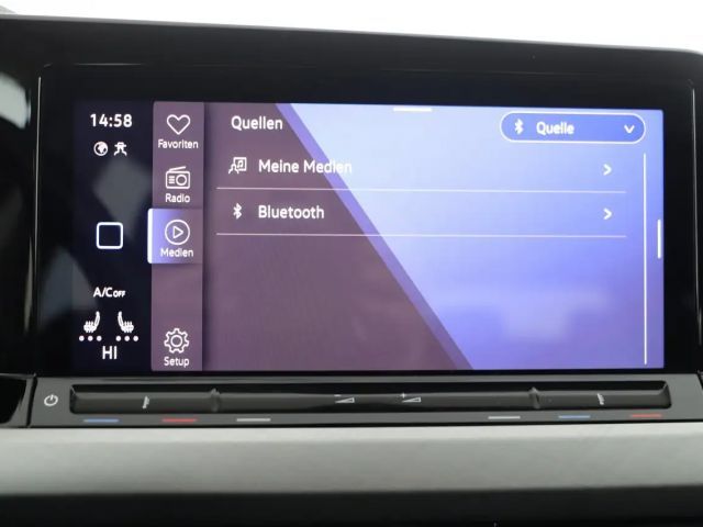 Volkswagen Golf DSG Life Variant