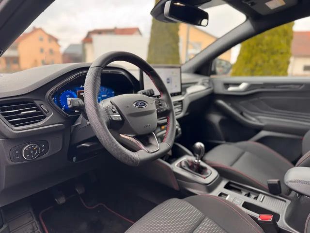 Ford Focus ST Line Wagon