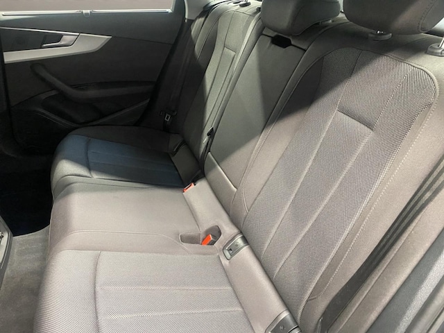Audi A4 40 TDI Avant S-Tronic