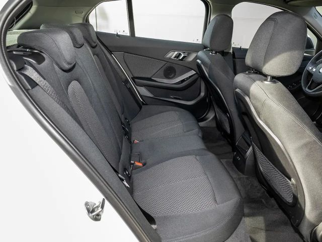 BMW 118 118i 5-deurs Sedan